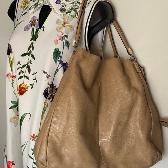 Coach Large Edie Tan Leather Shoulder Bag - Picture 8 of 13